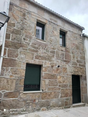 Casa en el centro histórico de Corcubión.